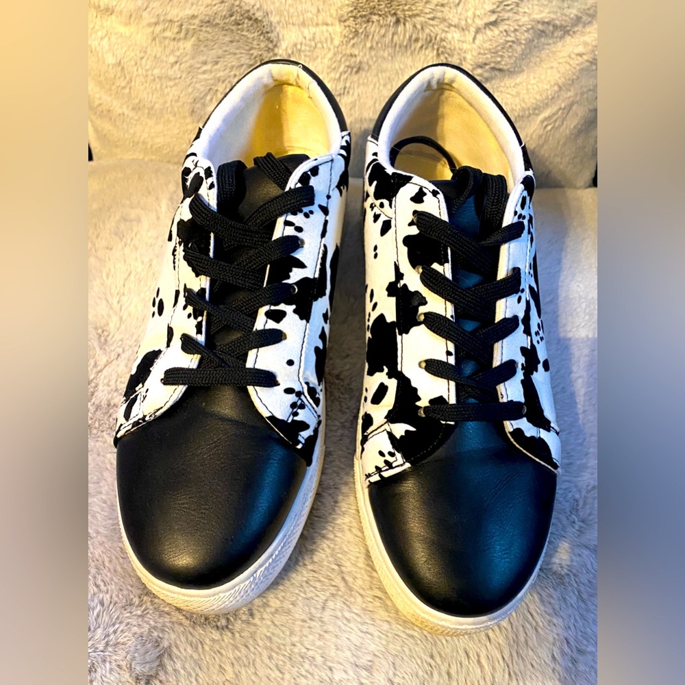 QUPID - cow print low top sneakers